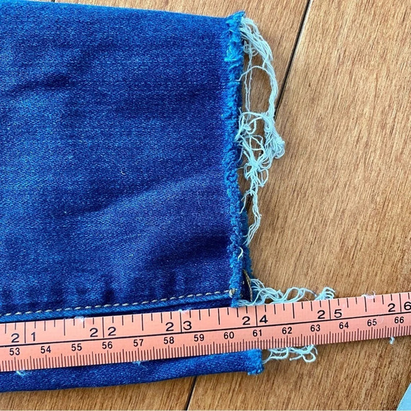 AMERICAN Eagle Dark Wash Jegging Crop Mid Rise Skinny distressed Jeans  Size 0 - Picture 12 of 12